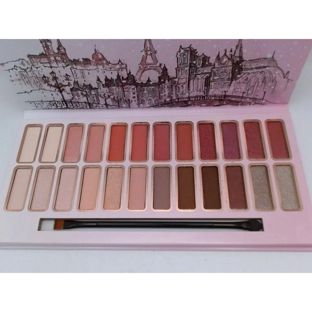 Elle - Holiday in Paris, Eyeshadow Palette, 24 Colors W/Brush, BRAND NEW IN BOX